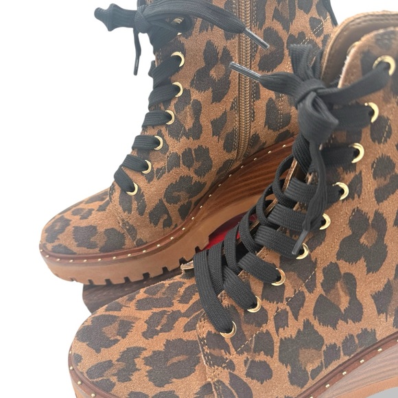 Vince Camino Leopard Lace-Up Leather Women’s 8 Boots  Lug Chunky Wedge Sole - Picture 2 of 9